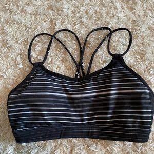 Lululemon sports bra